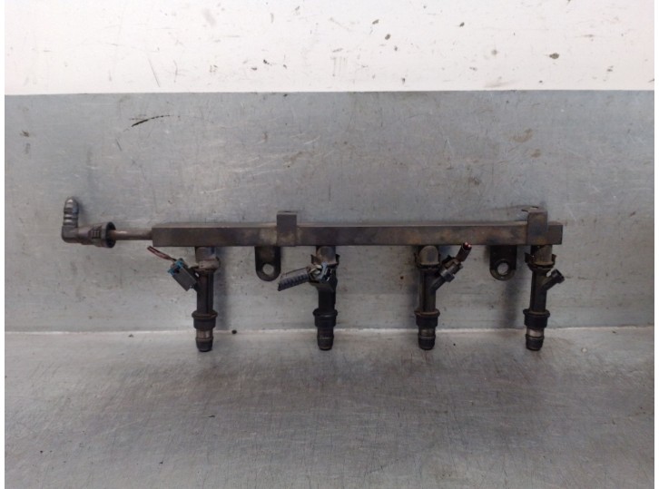 Recambio de rampa inyectora para chevrolet aveo / kalos hatchback (t200) 1.4 referencia OEM IAM 96334841 96334841 