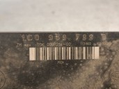 Recambio de centralita cierre para volkswagen golf iv (1j1) 1.9 tdi referencia OEM IAM 1C0959799B 