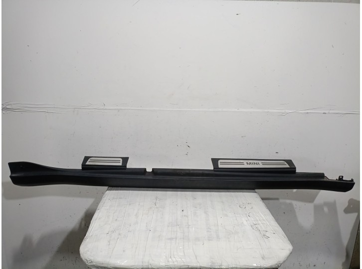 Recambio de faldon lateral para mini mini countryman (r60) cooper d referencia OEM IAM 51779801888 51779801888 