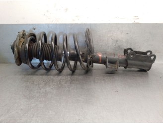 Replacement front left shock absorber for Volvo S60 saloon 2.4 CAT OEM IAM reference 30683344A 8667252 24904000734