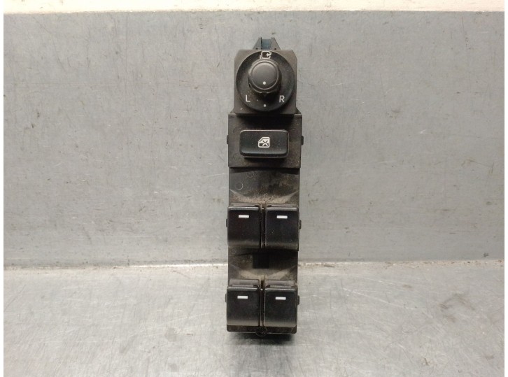 Recambio de mando elevalunas delantero izquierdo para mazda 6 station wagon (gj, gl) 2.2 d referencia OEM IAM GKL266350A GKL2663
