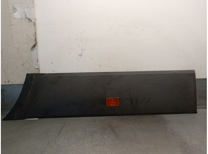 Recambio de molduras traseras para volkswagen crafter furgoneta (sy_, sx_) 2.0 tdi referencia OEM IAM 7C3853535 7C3853535 