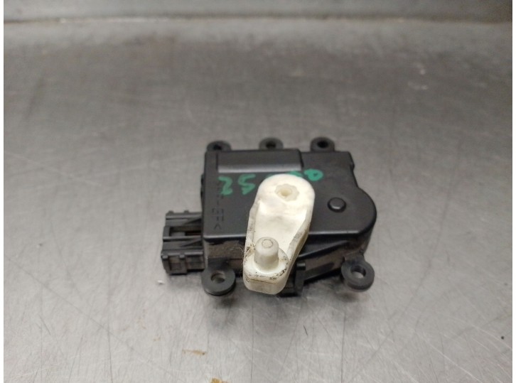 Recambio de motor apertura trampillas climatizador para mazda 6 station wagon (gj, gl) 2.2 d referencia OEM IAM KF0661A60 KF0661