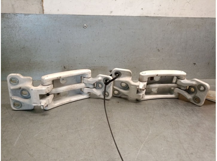 Recambio de bisagra porton para volkswagen crafter furgoneta (sy_, sx_) 2.0 tdi referencia OEM IAM 7C0827152A 7C0827152A 