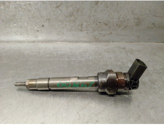 Recambio de inyector para bmw 5 (f10) 520 d referencia OEM IAM 7810702 13537810702 0445110616