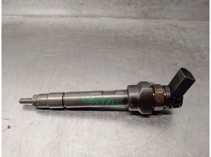 Recambio de inyector para bmw 5 (f10) 520 d referencia OEM IAM 7810702 13537810702 0445110616