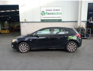 opel astra j (p10) del año 2010