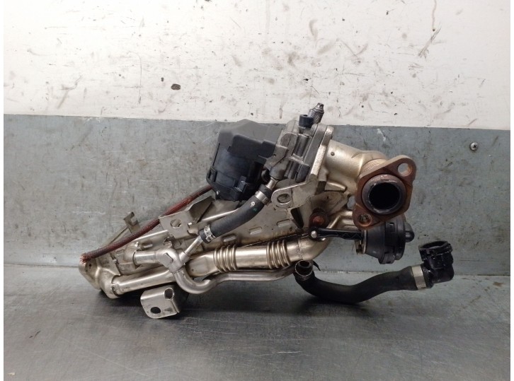 Recambio de valvula egr para bmw 5 (f10) 520 d referencia OEM IAM 11717822350 11717822350 