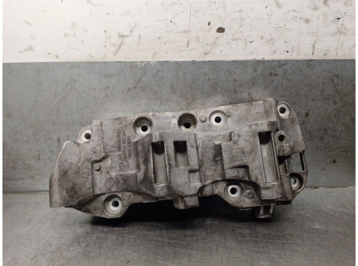 Recambio de soporte alternador para bmw 5 (f10) 520 d referencia OEM IAM 11168506863 11168506863 