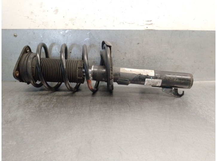 Recambio de amortiguador delantero derecho para volvo v50 (545) 2.0 d referencia OEM IAM 30736758 31277589 