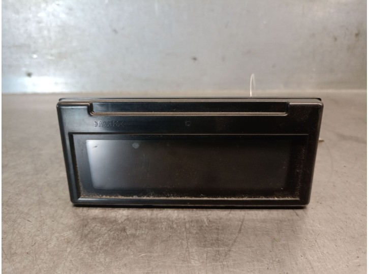 Recambio de pantalla multifuncion para volvo v50 (545) 2.0 d referencia OEM IAM 30737809 36001467 