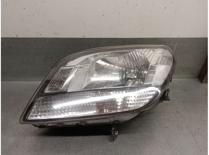 Recambio de faro izquierdo para chevrolet orlando (j309) 2.0 d referencia OEM IAM 95025585 95025585 