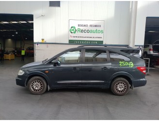 ssangyong rodius i from the year 2006