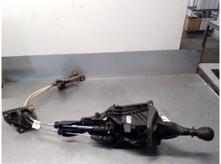 Recambio de palanca cambio para volkswagen crafter furgoneta (sy_, sx_) 2.0 tdi referencia OEM IAM 2N0711025A 2N0711025A 