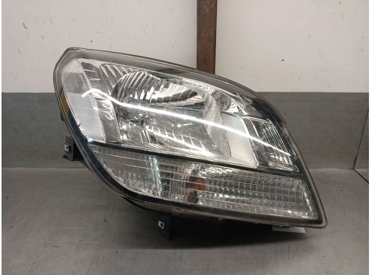 Recambio de faro derecho para chevrolet orlando (j309) 2.0 d referencia OEM IAM 95025586 95025586 