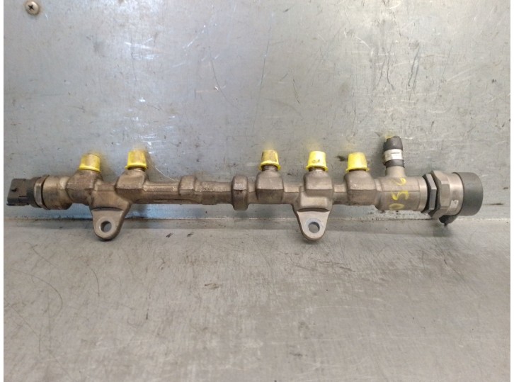 Recambio de rampa inyectora para opel corsa d (s07) 1.3 cdti (l08, l68) referencia OEM IAM 0445214224 817052 55573467