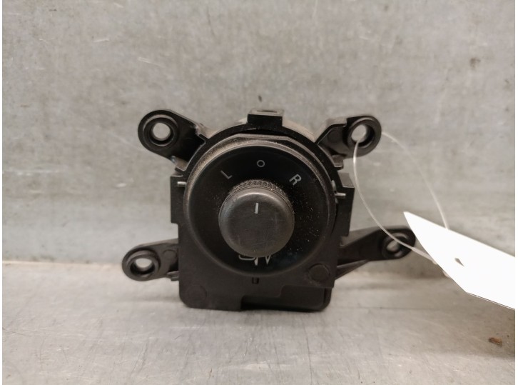 Recambio de mando retrovisor para chevrolet orlando (j309) 2.0 d referencia OEM IAM 13296440 95028588 