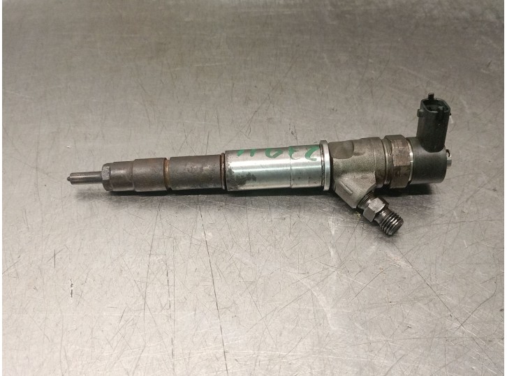 Recambio de inyector para renault master kasten 2.3 dci diesel cat referencia OEM IAM H82912226 0445110375