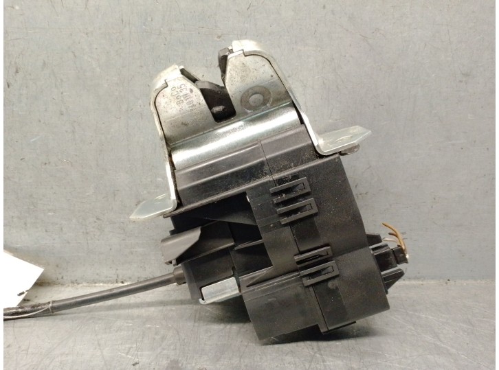 Recambio de cerradura maletero / porton para mercedes-benz clase c coupé (cl203) c 180 (203.735) referencia OEM IAM A2037400135 