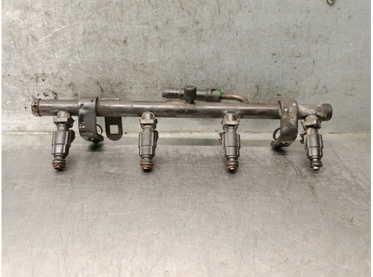 Recambio de rampa inyectora para chrysler stratus (ja) 2.0 16v referencia OEM IAM 4669806AC 4669806AC 