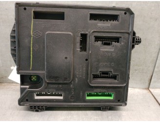 Recambio de caja reles / fusibles para renault megane iii coupé (dz0/1_) 1.5 dci (dz0b) referencia OEM IAM 284B15986R S18009810
