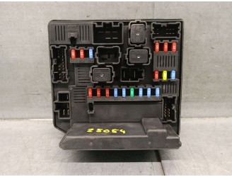 Recambio de caja reles / fusibles para nissan qashqai i (j10, nj10) 1.5 dci referencia OEM IAM 284BJD00B 284BJD00B 