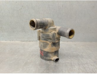 Recambio de bomba agua para land rover range rover sport i (l320) 3.0 d 4x4 referencia OEM IAM 9017983A JEX000030 