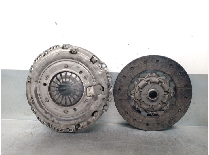 Recambio de kit embrague para volkswagen crafter furgoneta (sy_, sx_) 2.0 tdi referencia OEM IAM 04L141015P 04L141015P 