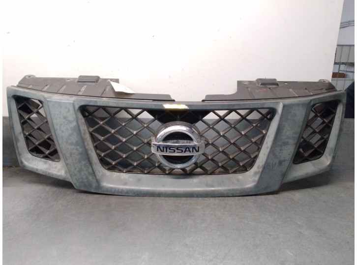Recambio de rejilla delantera para nissan navara np300 (d40) 2.5 dci 4wd referencia OEM IAM 623105X00B 623105X30B 