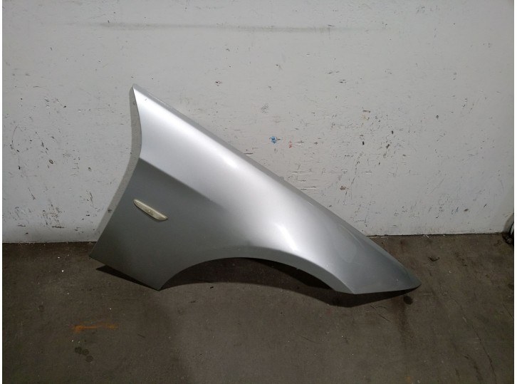 Recambio de aleta delantera derecha para bmw 3 (e90) 320 d referencia OEM IAM 41355A55AF4 41355A55AF4 