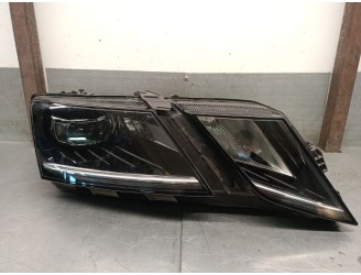 Recambio de faro derecho para skoda octavia iii (5e3, nl3, nr3) 1.4 tsi referencia OEM IAM 5E1941016D 5E1941016D 030110423200