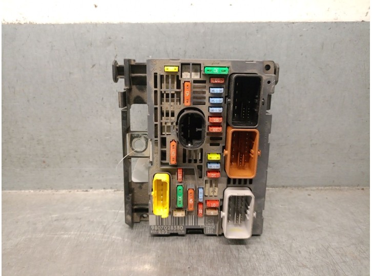 Recambio de caja reles / fusibles para peugeot 3008 i monospace (0u_) 1.2 referencia OEM IAM 9807028580 34866171