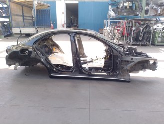 Recambio de aleta trasera derecha para mercedes-benz clase c (w205) c 220 bluetec / d (205.002, 205.004) referencia OEM IAM A205