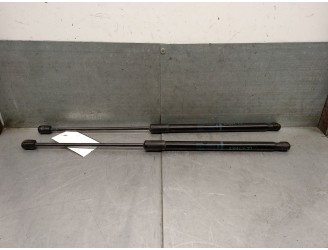 Recambio de amortiguadores maletero / porton para audi q7 (4mb, 4mg, 4mq) sq7 tdi quattro referencia OEM IAM 4M0827552A 4M082755