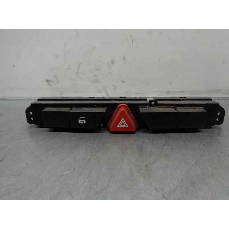 Recambio de warning para kia cee´d sporty wagon 1.6 crdi cat referencia OEM IAM 937001H000  