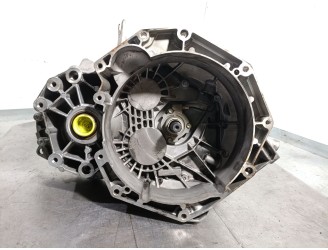 Recambio de caja cambios para chevrolet orlando (j309) 2.0 d referencia OEM IAM F40 55582864 R13005620