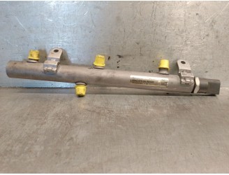 Recambio de rampa inyectora para chrysler 300 c 3.0 crd cat referencia OEM IAM A6420700695002 5175610AA 