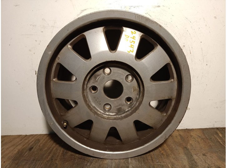 Recambio de llanta para audi a4 b5 (8d2) 2.5 tdi referencia OEM IAM 4B0601025N R156JX15H2ET45 