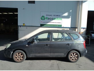 kia carens iii monospace (un) del año 2008