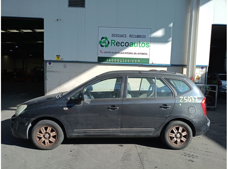 kia carens iii monospace (un) del año 2008