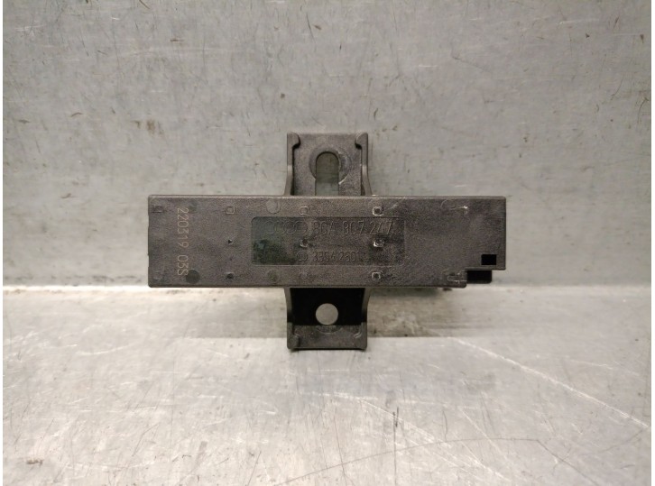 Recambio de antena para audi q5 (fyb, fyg) 50 tfsi e quattro referencia OEM IAM 80A907247 33542601