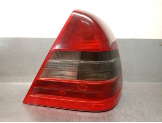 Recambio de piloto trasero derecho para mercedes-benz clase c (w202) c 250 d (202.125) referencia OEM IAM 2028201064 A2028202266