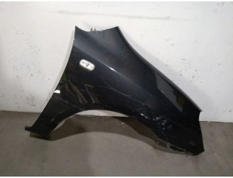 Recambio de aleta delantera derecha para kia carens iii monospace (un) 2.0 crdi 115 referencia OEM IAM 663211D050 663211D050 