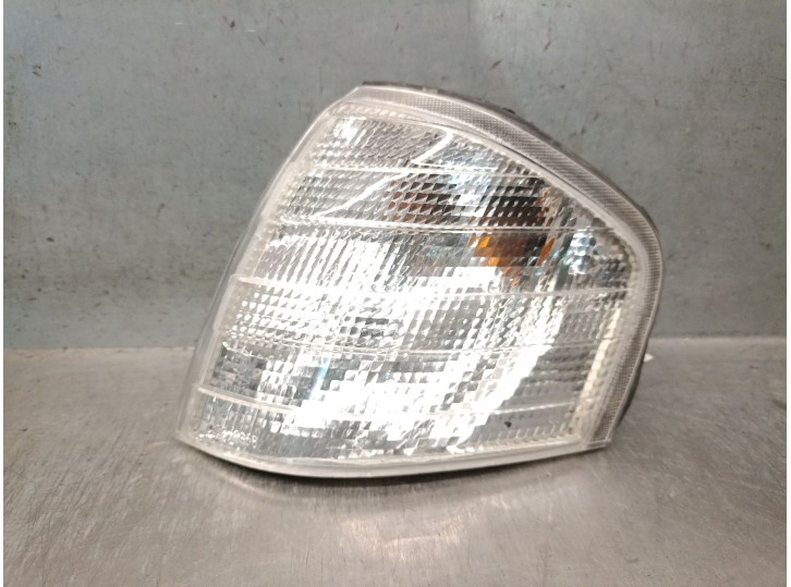 Recambio de piloto delantero izquierdo para mercedes-benz clase c (w202) c 250 d (202.125) referencia OEM IAM A2028260743 A20282