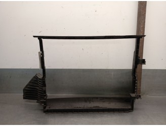 Recambio de calandra delantera de radiador para renault arkana i (lcm_, ldn_) 1.6 e-tech 145 (ldmu) referencia OEM IAM 214995476