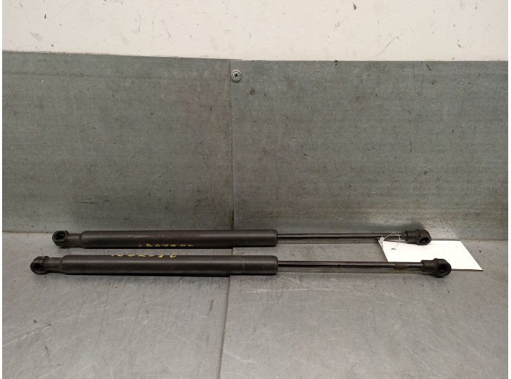 Recambio de amortiguadores maletero / porton para renault arkana i (lcm_, ldn_) 1.6 e-tech 145 (ldmu) referencia OEM IAM 6547050