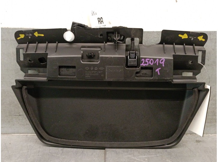 Recambio de luz central de freno para renault arkana i (lcm_, ldn_) 1.6 e-tech 145 (ldmu) referencia OEM IAM D28100JL000 2659589