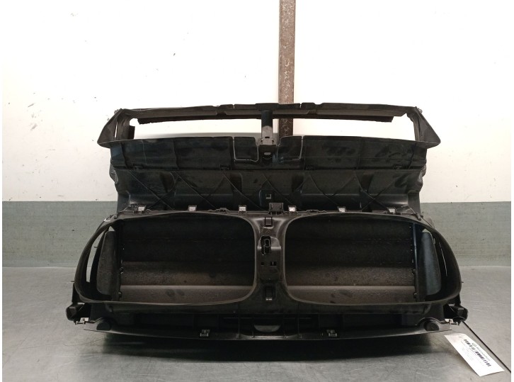Recambio de calandra delantera de radiador para bmw 5 (f10) 520 d referencia OEM IAM 51647332893 51647332893 