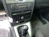 ford mondeo iii sedán (b4y) del año 2004
