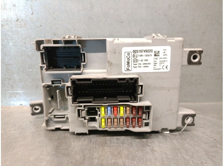 Recambio de caja reles / fusibles para ford ka (ru8) 1.2 referencia OEM IAM 00519749220 24292513